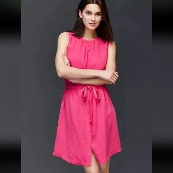 Women's Gap Tencel Cinch Waist Sleevless Dress, Size 6 - Picture 1 of 6